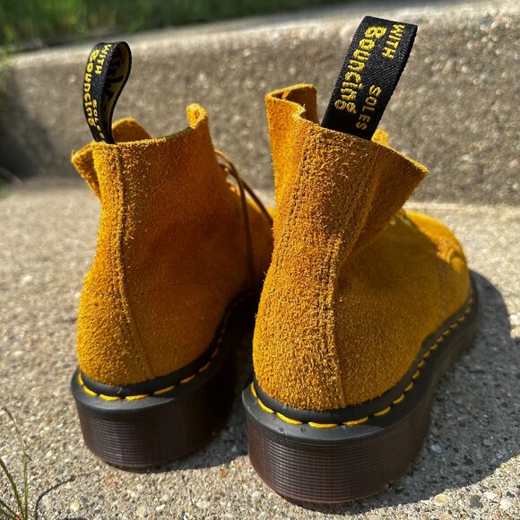 Dr. Martens - Womens 101 Suede lace up Ankle Boot Tan | SIZE 5 - EXCELENT COND - Picture 5 of 10